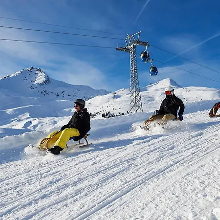 Sauna, Pool, Gym, Skishuttle Inkl Ski-in 아파트 *