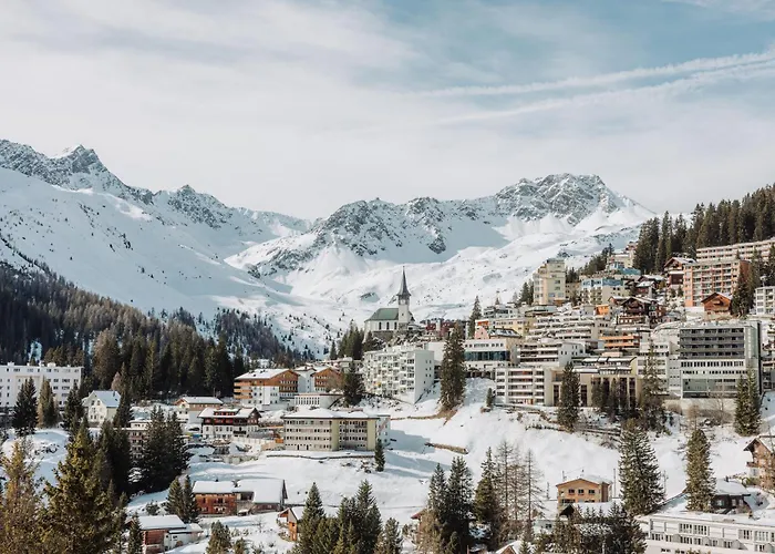 Sauna, Pool, Gym, Skishuttle Inkl Ski-in Apartment Arosa